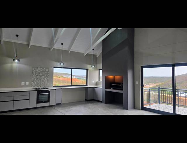 3 BEDROOM HOUSE FOR SALE IN OUTENIQUASBOSCH